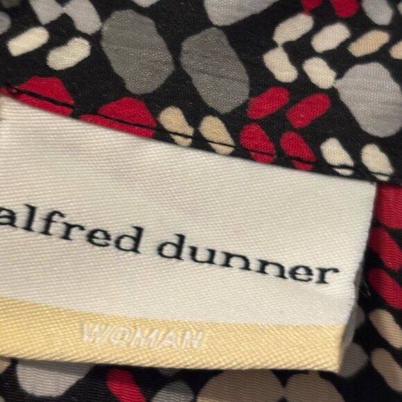 Alfred Dunner 16W black red beige pattern button front blouse long sleeve - Picture 8 of 10